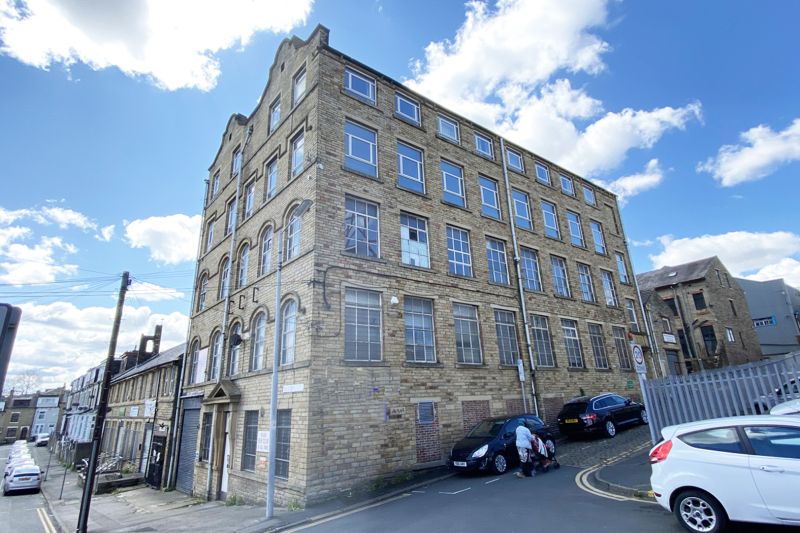 Property at Cornwall Terrace Cornwall House, Bradford, West Yorkshire