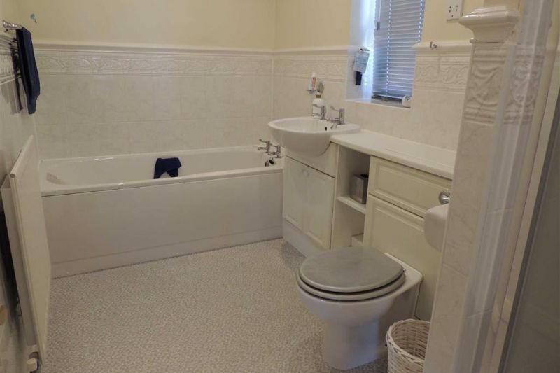 En Suite Bathroom - Hall Farm Close, Hazel Grove, Stockport