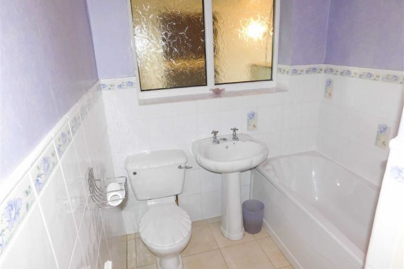 Bathroom - Edinburgh Drive, Woodley, Stockport