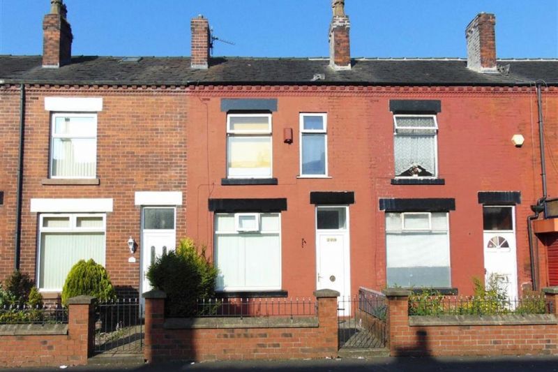Property at Ainsworth Lane, Bolton