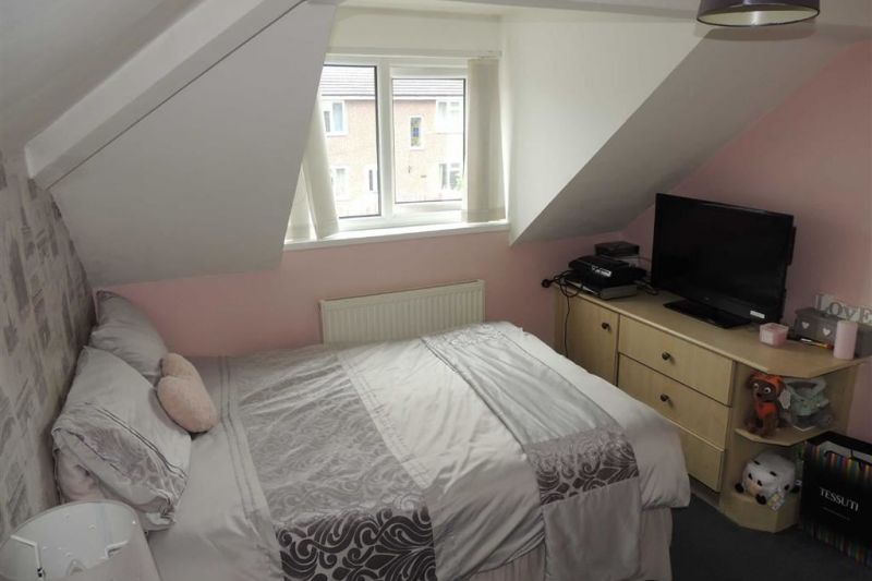 Property at Dingle Close, Romiley, Stockport