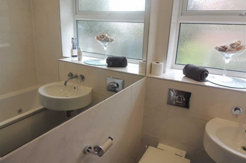 Family Bathroom - Garthland Road, Hazel Grove, Stockport