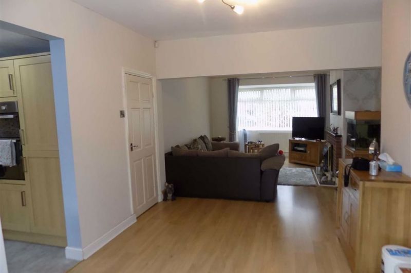 Property at Woodlands Avenue, Woodley, Stockport