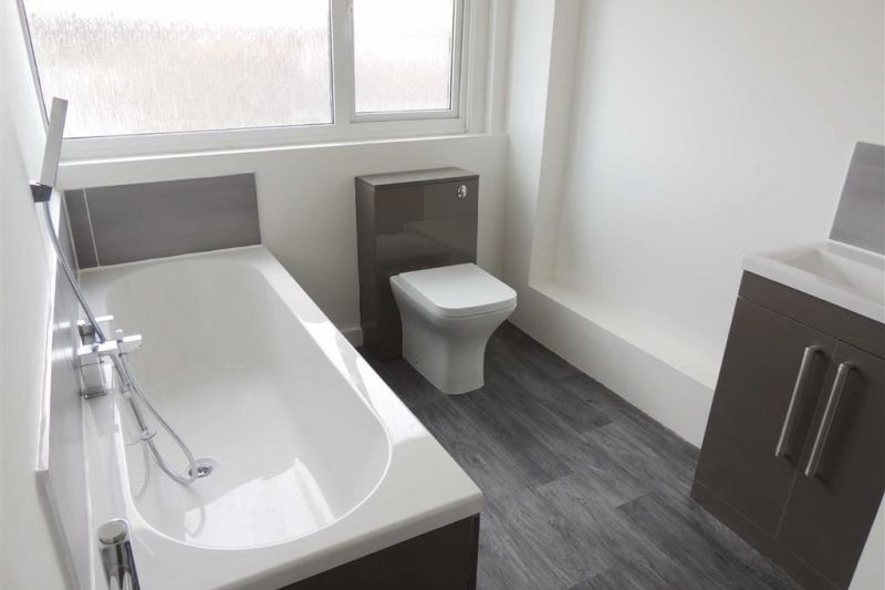 Family Bathroom - Lowndes Close, Offerton, Stockport