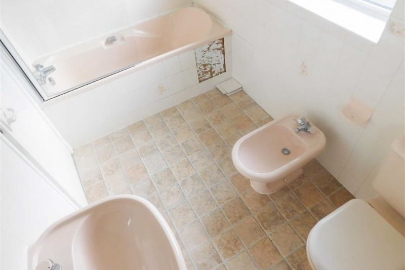 Bathroom - Fortyacre Drive, Bredbury, Stockport