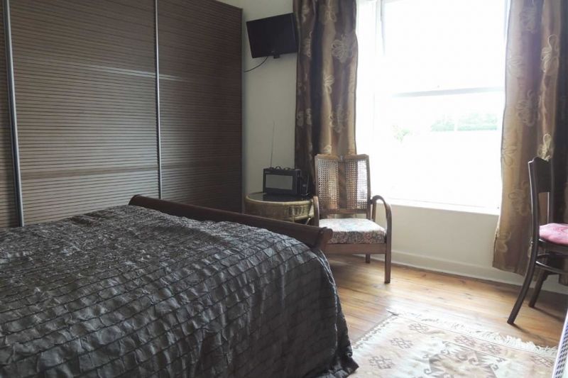 Master Bedroom - Threaphurst Lane, Hazel Grove, Stockport