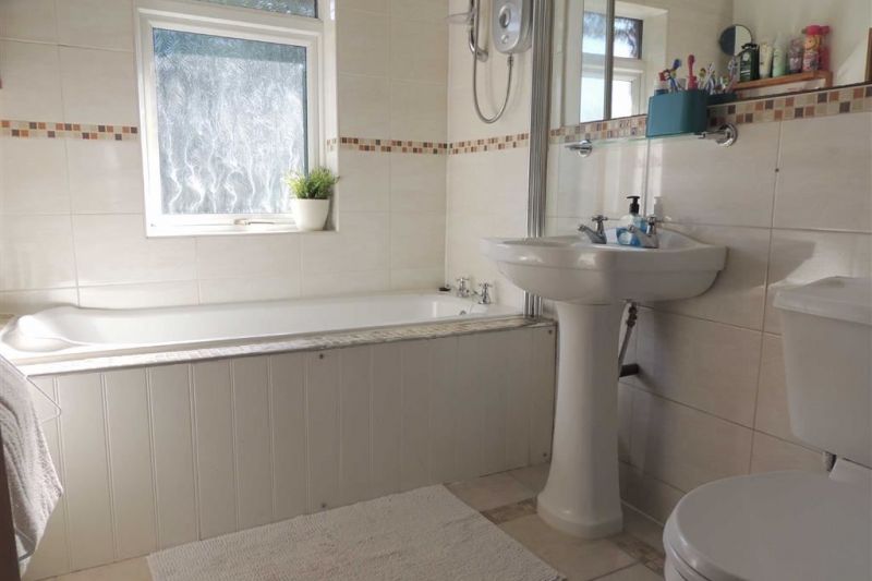 Family Bathroom - Norman Avenue, Hazel Grove, Stockport