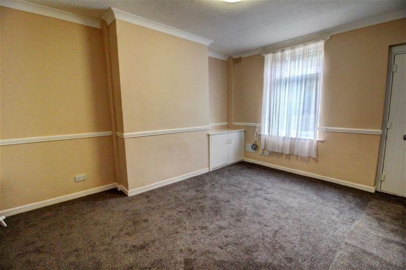 Property at Fairlands View, Rochdale