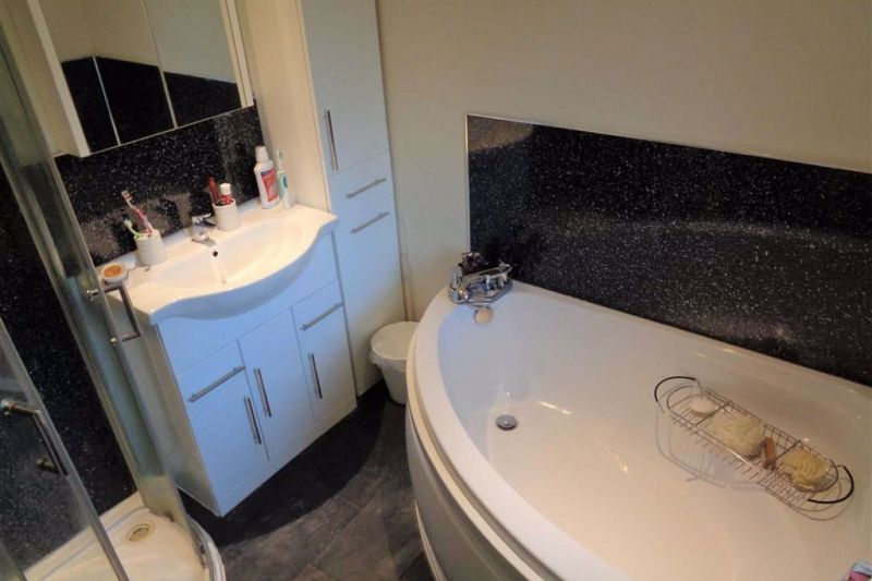 Bathroom - Foliage Crescent, Stockport