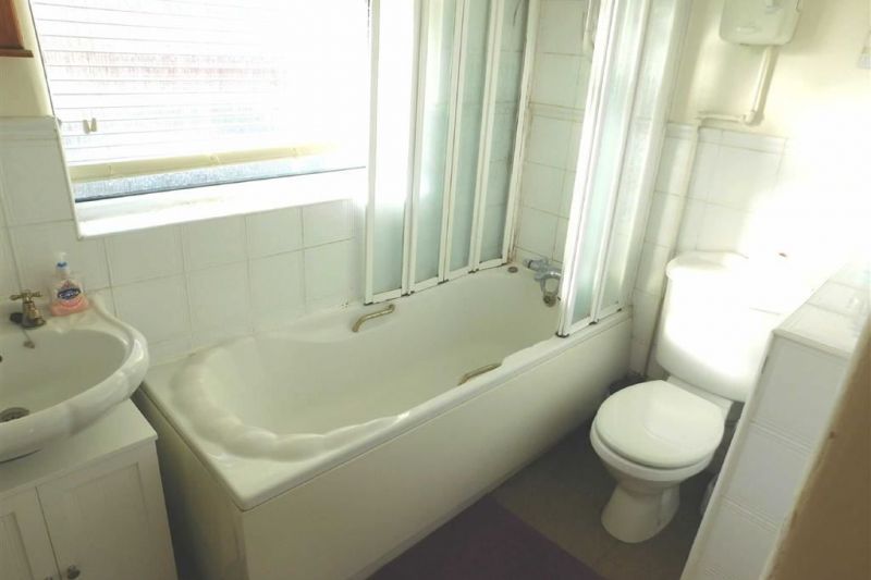 Bathroom - Berkeley Close, Offerton, Stockport