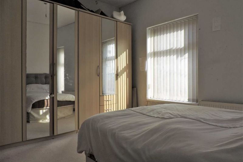 Bedroom 1 - Thorncliffe Grove, Manchester