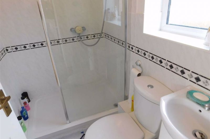 En Suite Shower Room - Hazelwood Road, Woodsmoor, Stockport