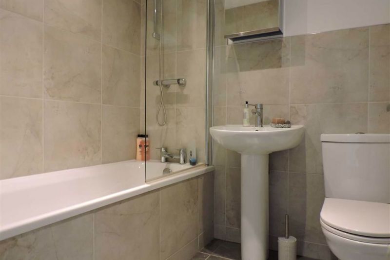 Bathroom - Grange Avenue, Levenshulme, Manchester