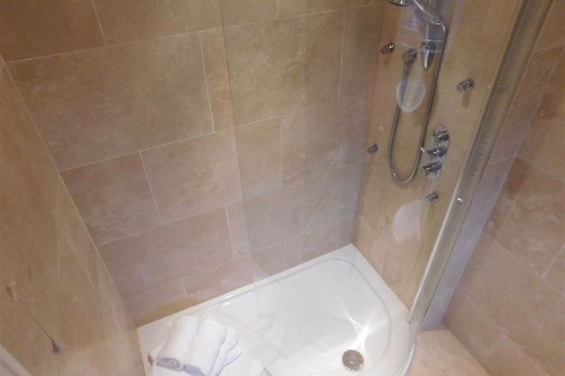 En Suite Shower Room - Chatsworth Road, Hazel Grove, Stockport