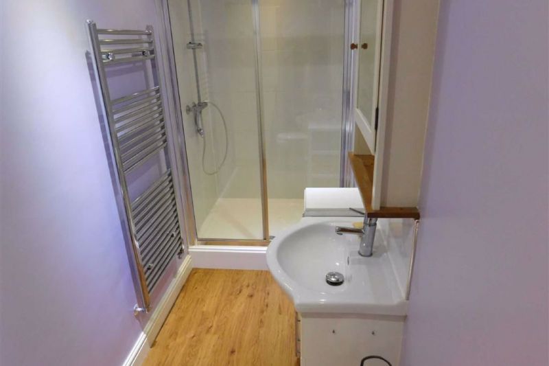 Annexe Shower Room - Mile End Lane, Mile End, Stockport