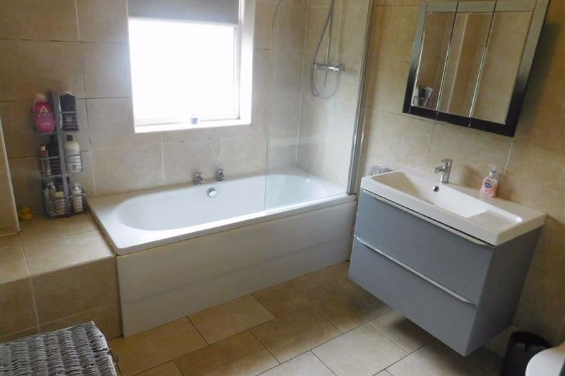 Bathroom - Winifred Road, Heaviley, Stockport