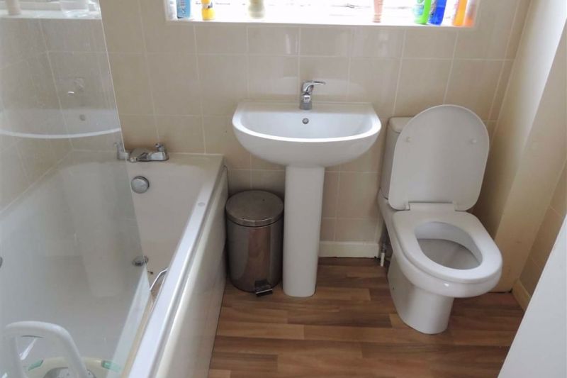 Family Bathroom - Haven Close, Hazel Grove, Stockport