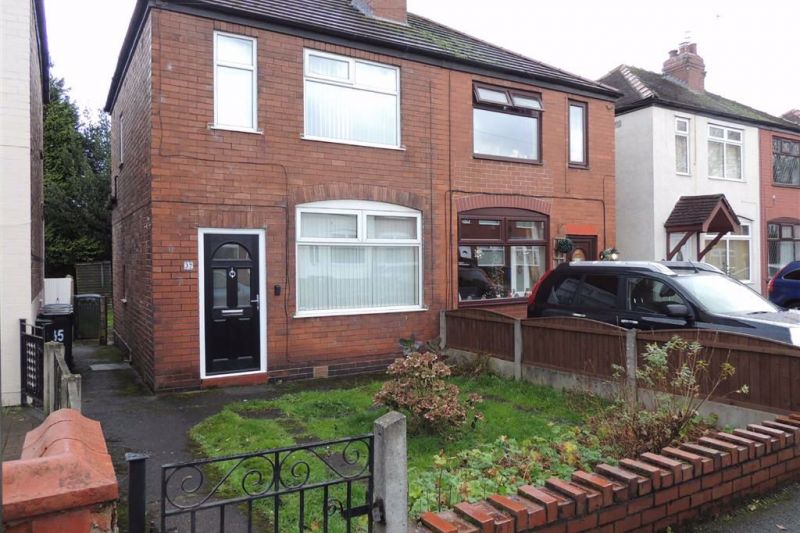Property at Clovelly Road, Offerton, Stockport