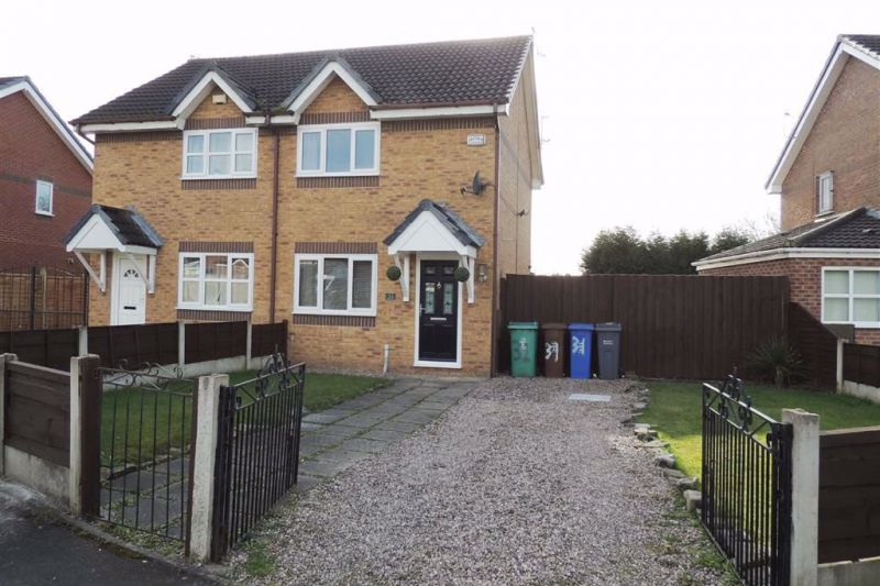 Property at Reading Close, Openshaw, Manchester