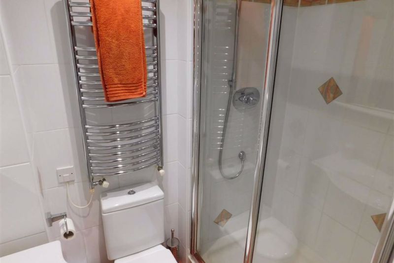 En Suite Shower Room - Withypool Drive, Mile End, Stockport