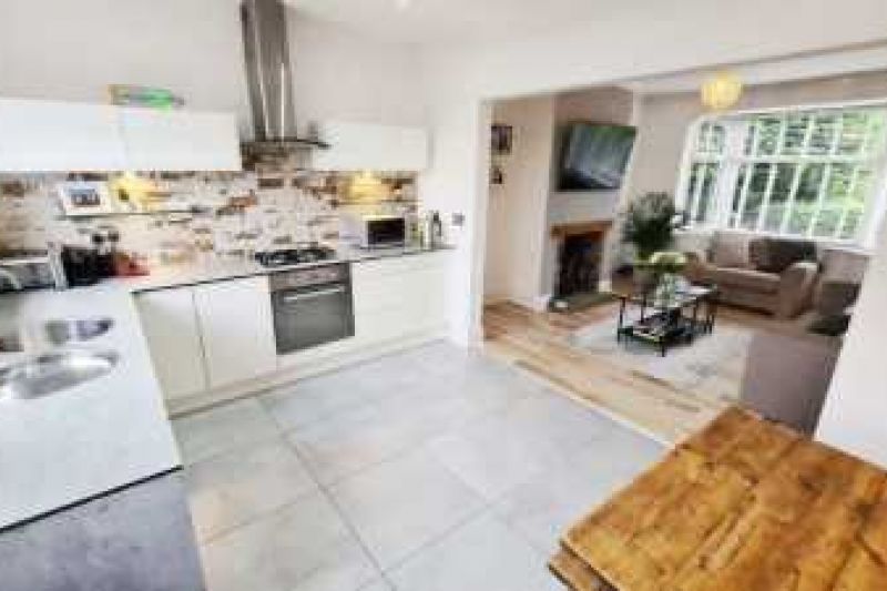 Property at Ronnis Mount, Ashton-under-Lyne, Greater Manchester