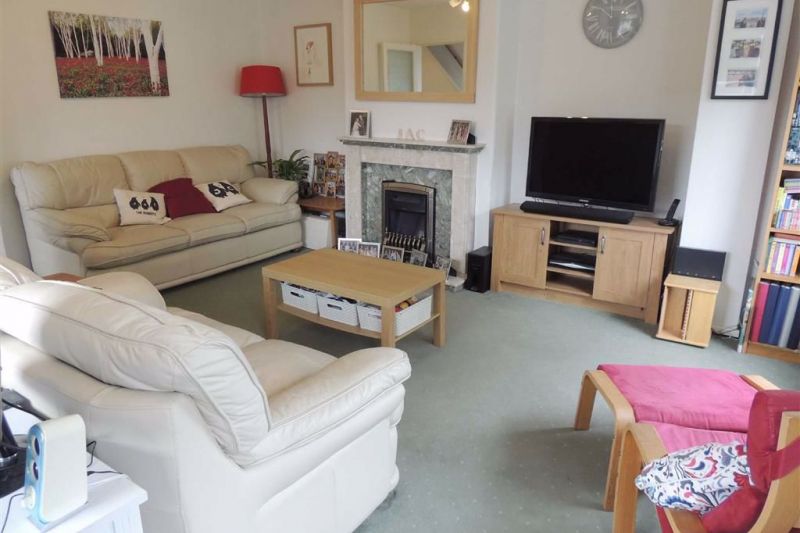 Spacious L Shaped Lounge - Cruttenden Road, Offerton, Stockport
