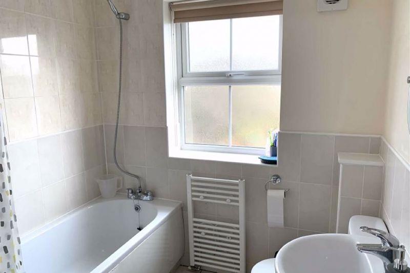 Bathroom - Shirley Close, Hazel Grove, Stockport