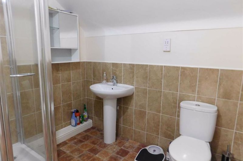 En Suite Shower Room - Shirley Close, Hazel Grove, Stockport