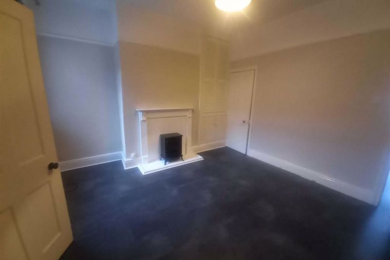 Property at Lonsdale Avenue, Stockport