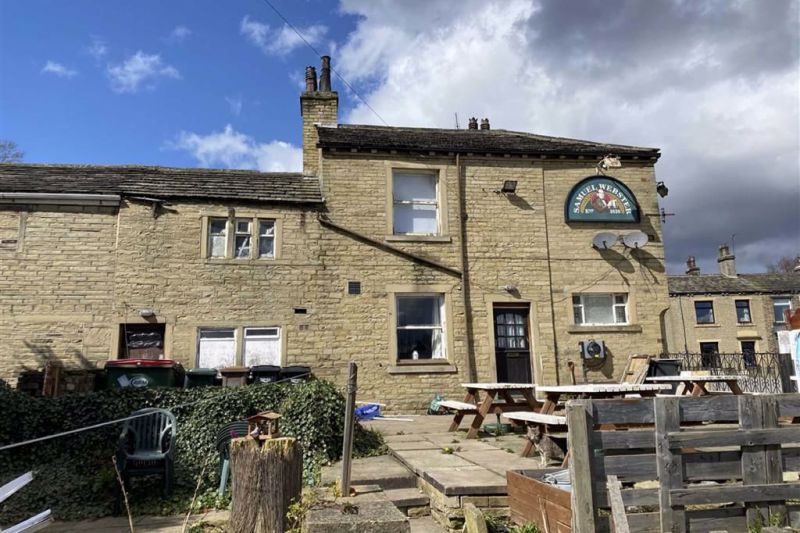 Property at Tofts Grove Fold, Rastrick, Brighouse