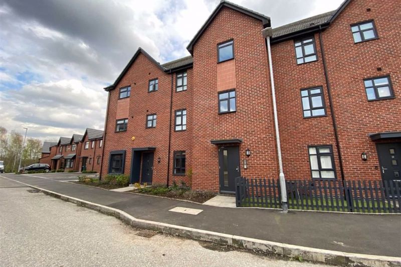 Property at Arnfield Road, Audenshaw, Manchester