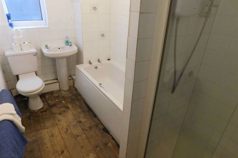 Bathroom - Regent Road, Heaviley, Stockport