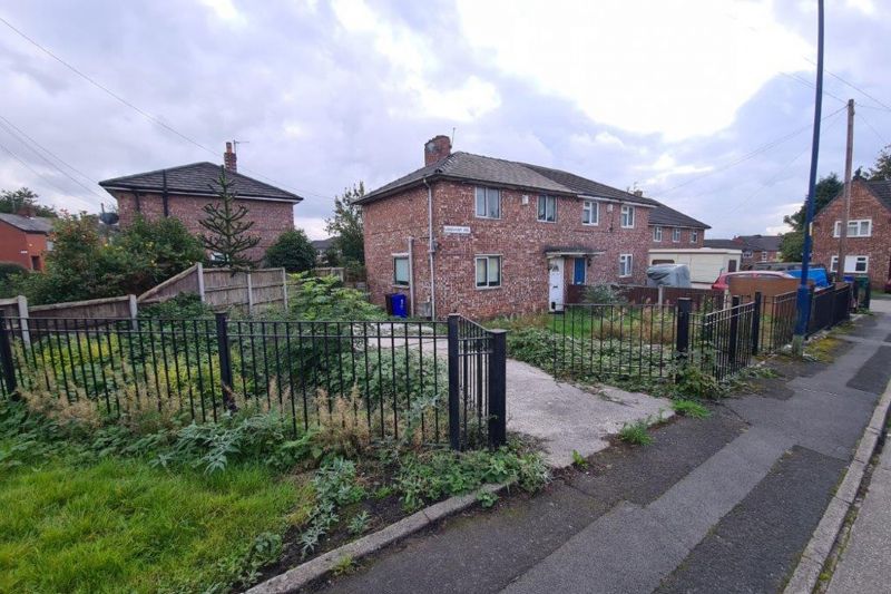 Property at Lavenham Avenue, Clayton, Greater Manchester