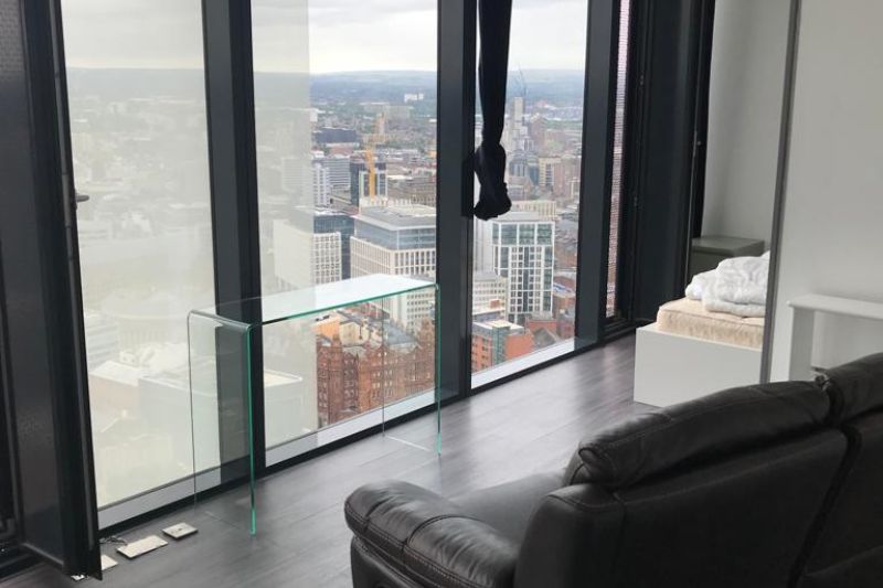 Property at Deansgate Apartment 4201 Beetham Tower, Manchester, Greater Manchester