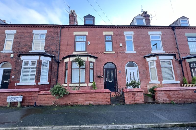 4 bed Terraced House For Sale