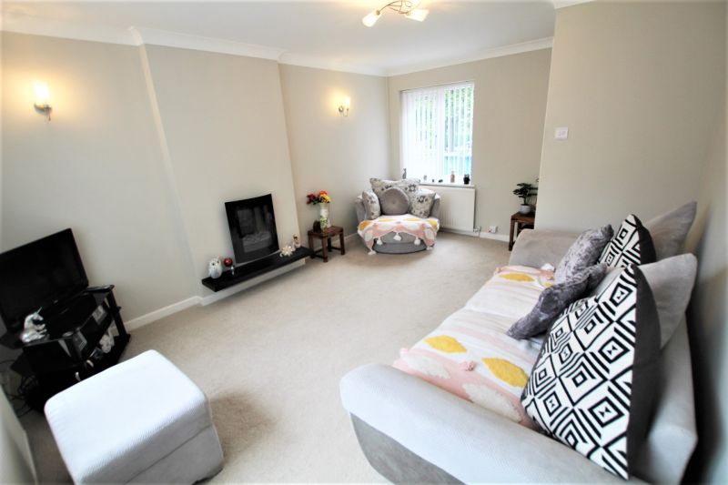 Property at Lowick Green, Woodley, Greater Manchester