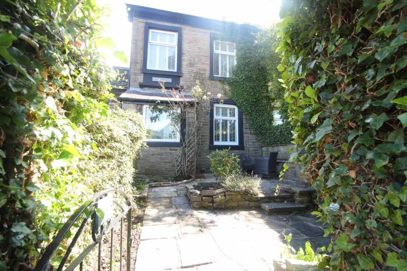 4 bed Terraced Cottage For Sale