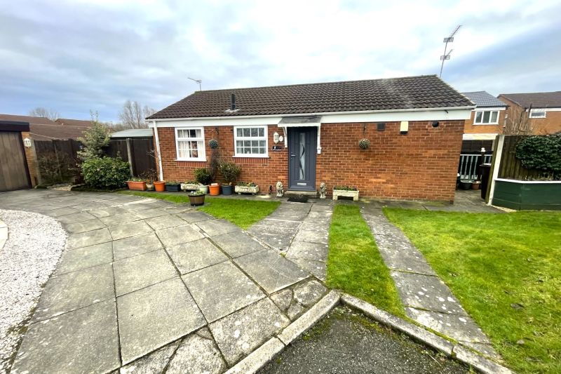 Property at Broomfields, Denton, Greater Manchester