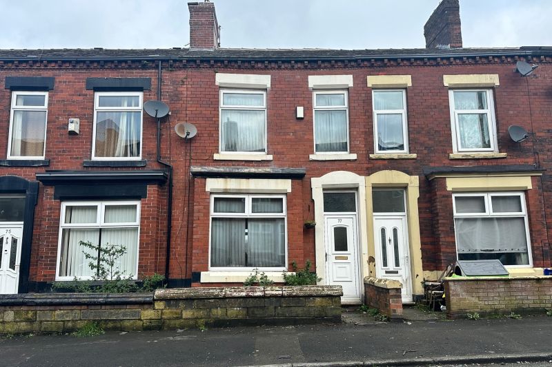 2 bed Terraced House For Auction