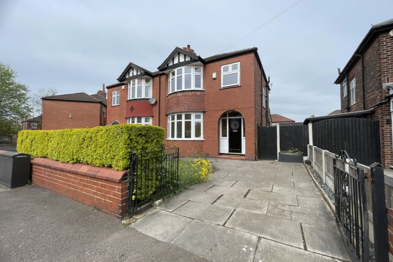3 bed Semi-detached House To Let